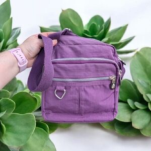 KARRESLY Casual Nylon Purple Crossbody Waterproof Purse (EUC)